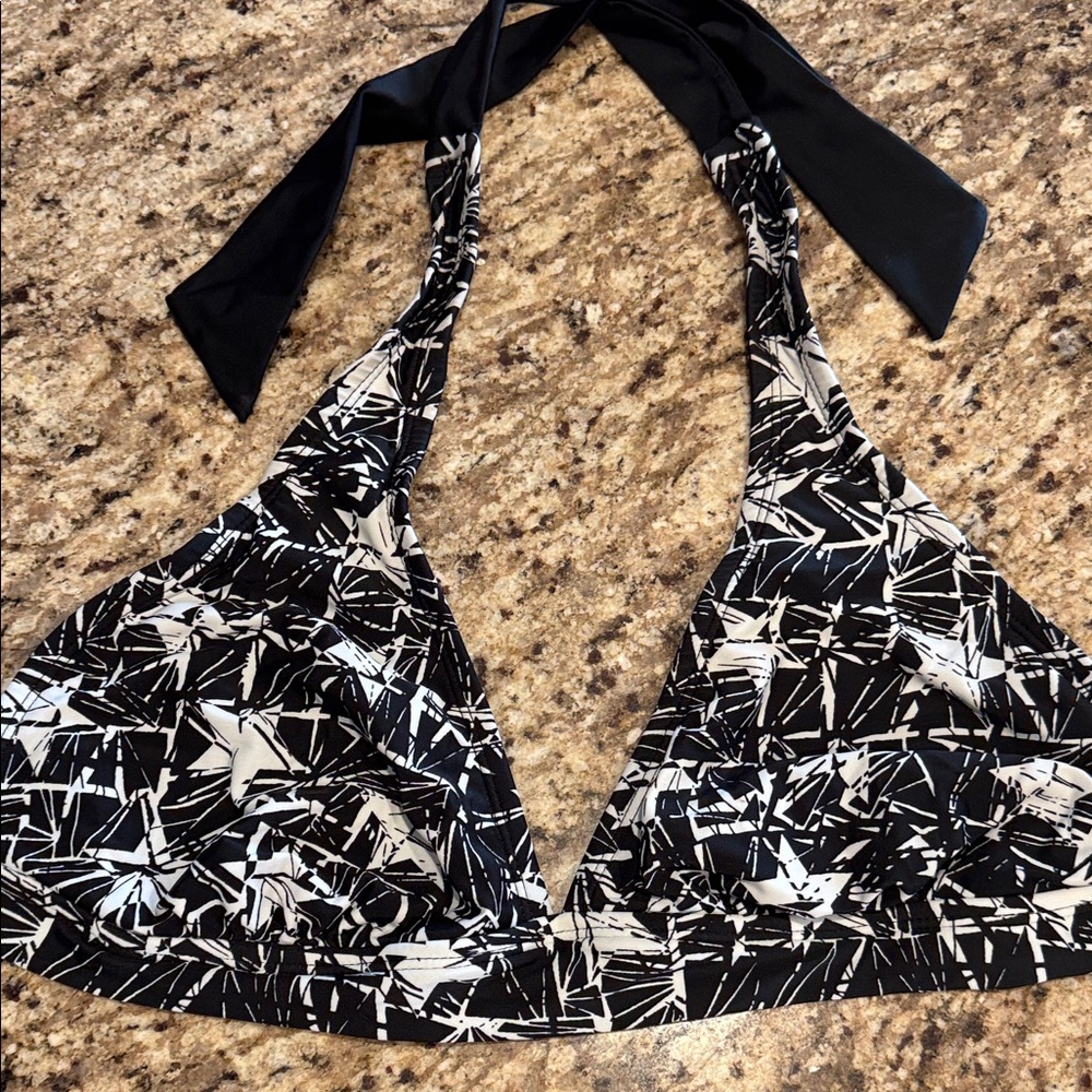Converse Black and White Abstract Top